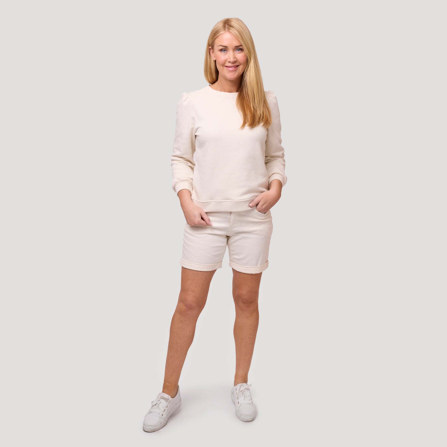 Ton i ton med tröja & shorts