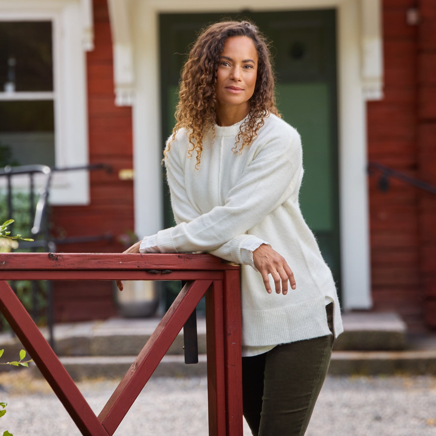 Olga-neulepusero - Luonnonvalkoinen