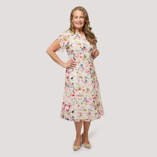 Elegantti mekko kauniilla kuosilla