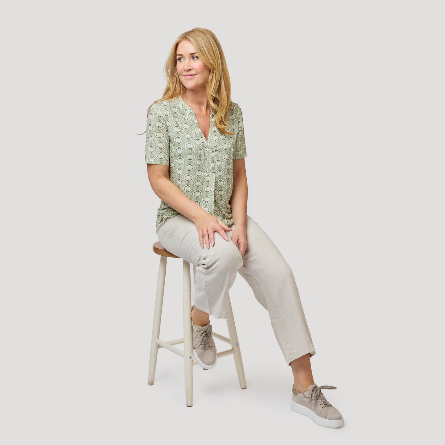 Ljusgrön trikåtopp till linnebyxor