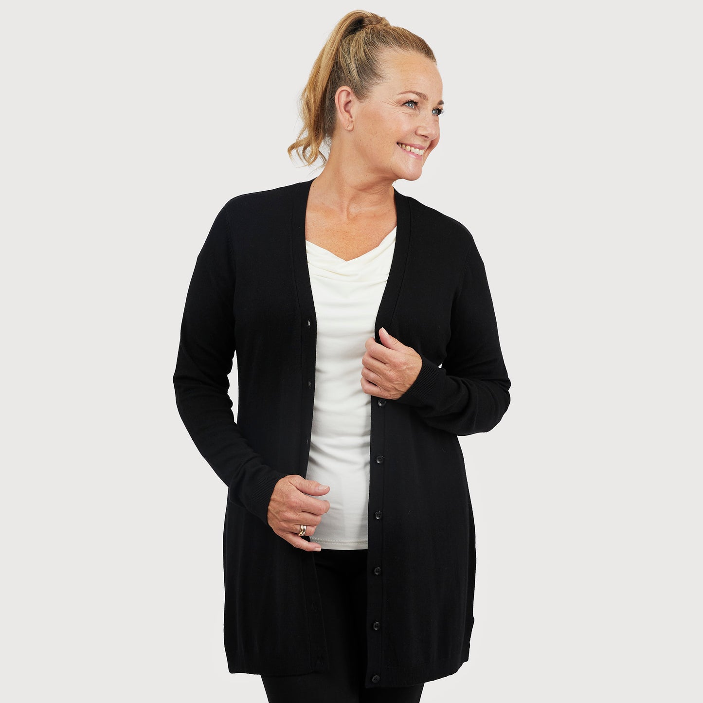 Jossan cardigan - Svart